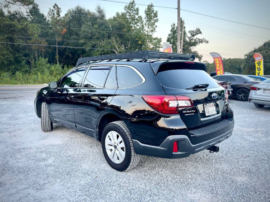 2018 Subaru Outback Image 2