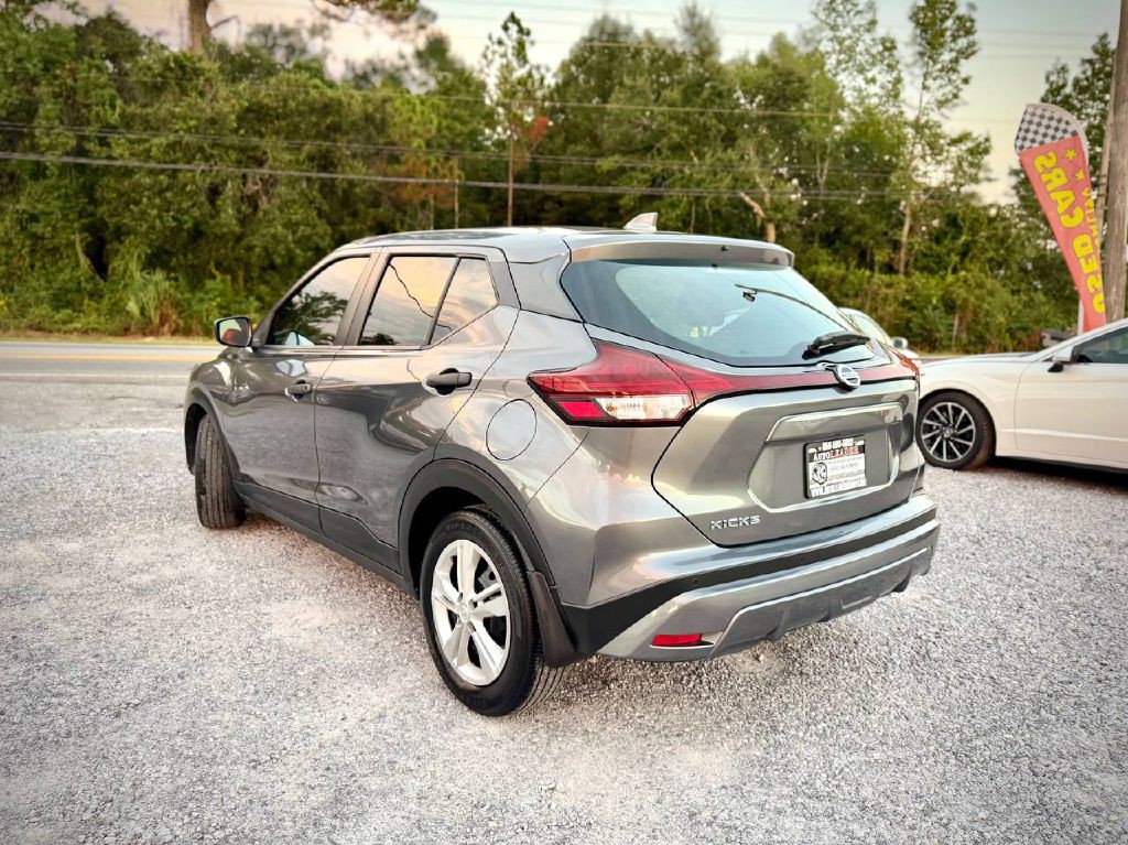 2021 Nissan Kicks Image 2