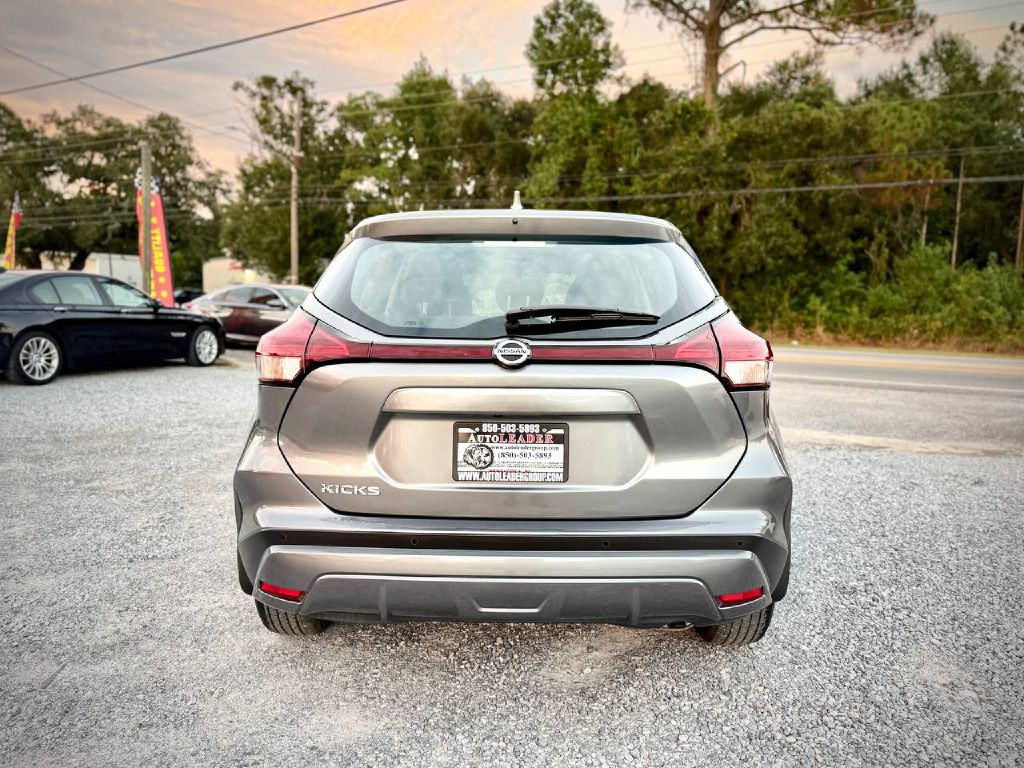 2021 Nissan Kicks Image 3