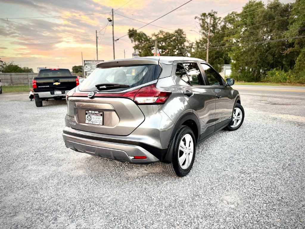 2021 Nissan Kicks Image 4
