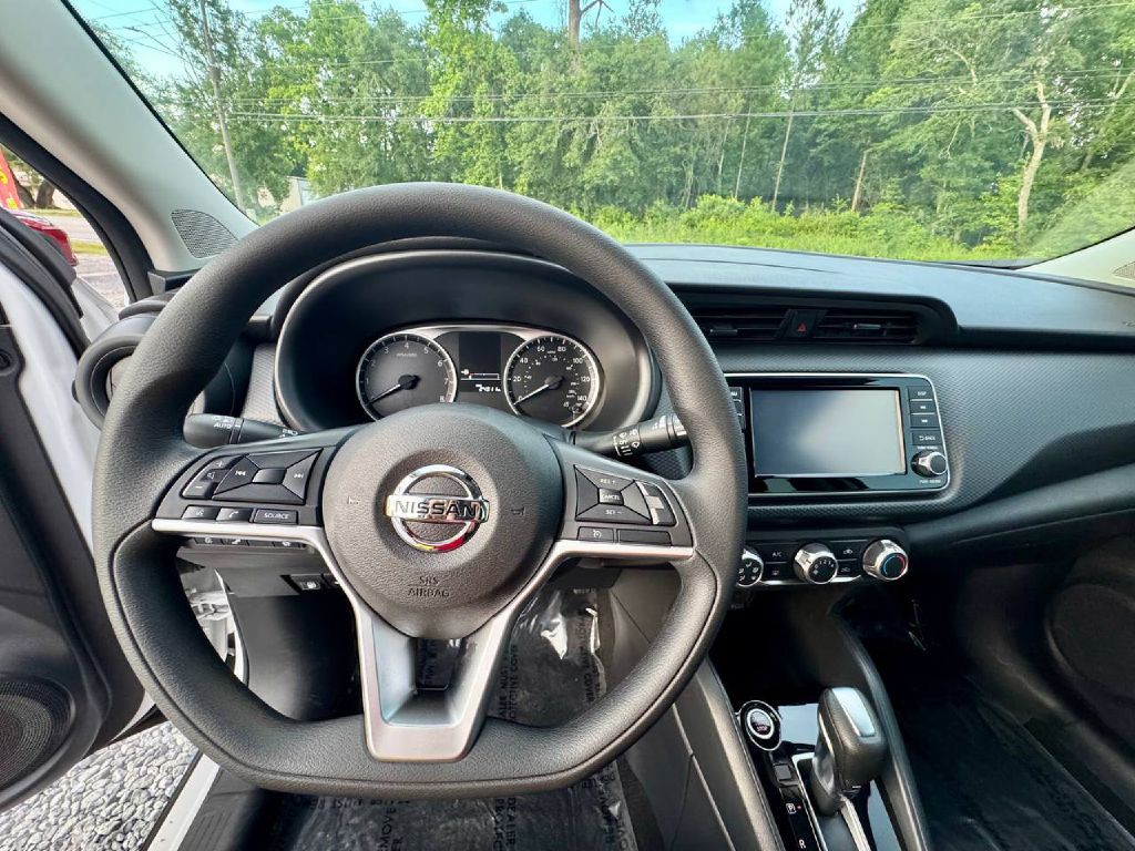2021 Nissan Kicks Image 14