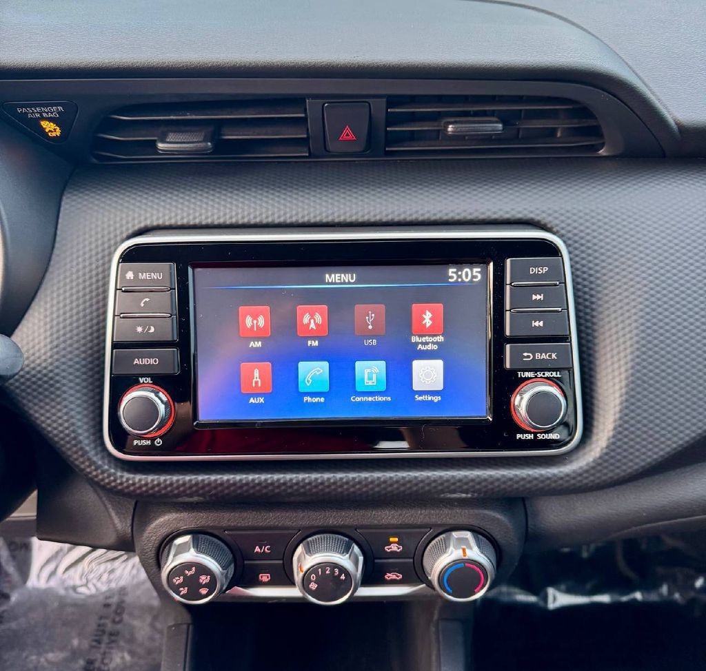 2021 Nissan Kicks Image 17