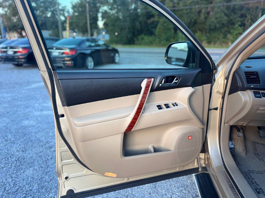 2009 Toyota Highlander Image 8