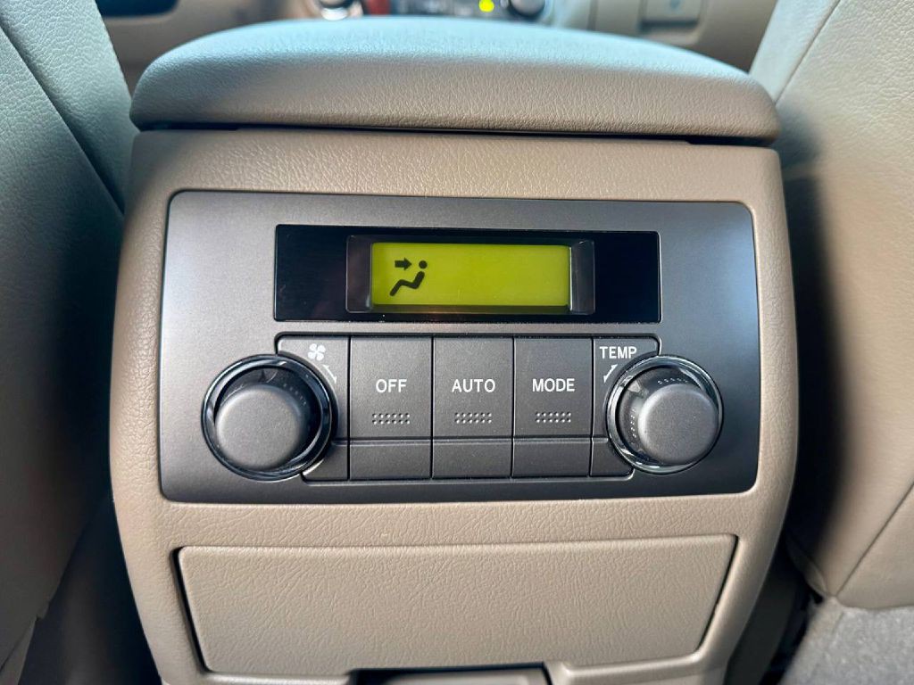 2009 Toyota Highlander Image 12