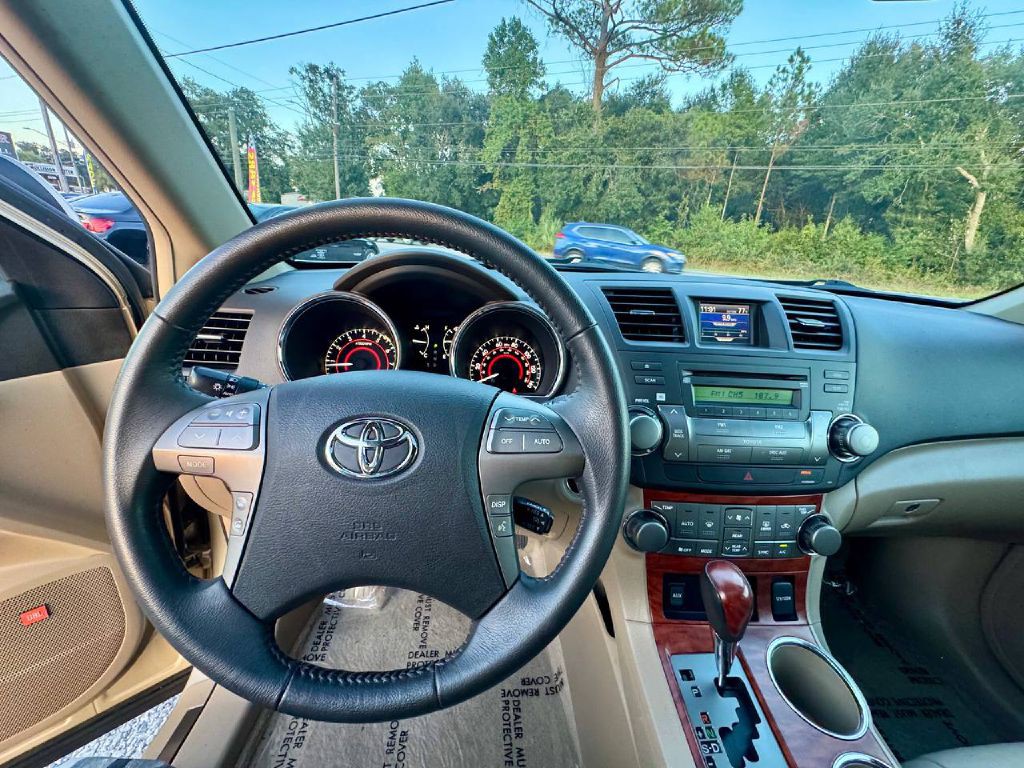 2009 Toyota Highlander Image 17