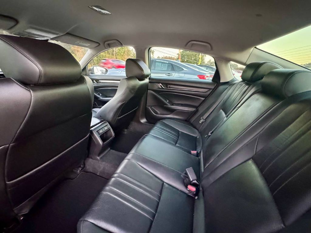 2022 Honda Accord Image 10