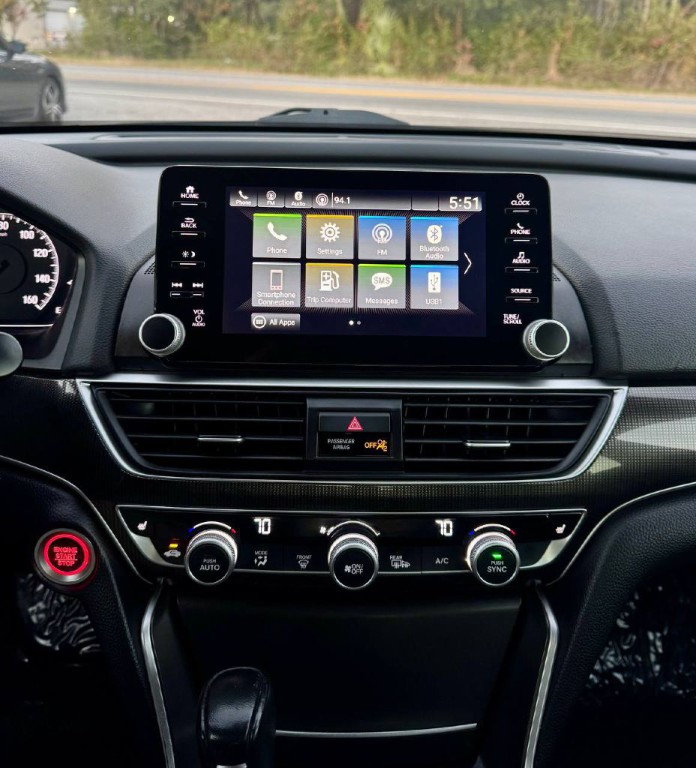 2022 Honda Accord Image 16