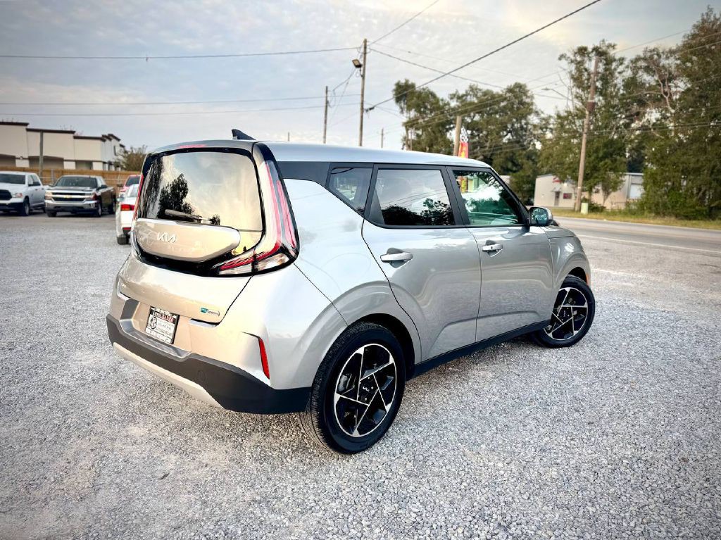2023 Kia Soul Image 4