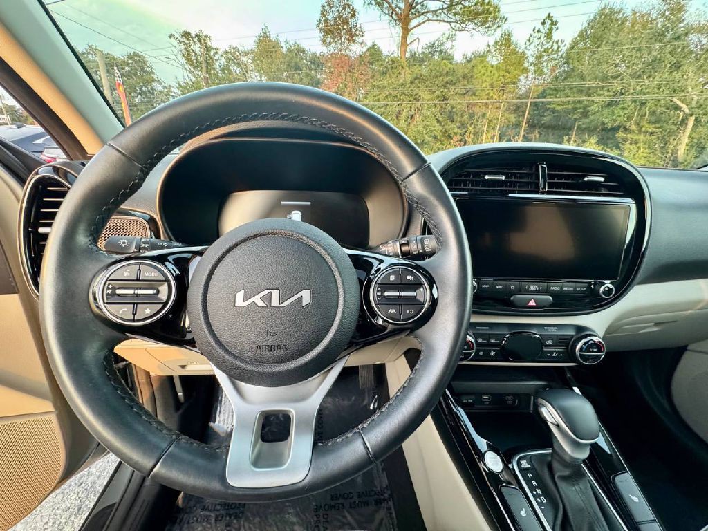 2023 Kia Soul Image 15