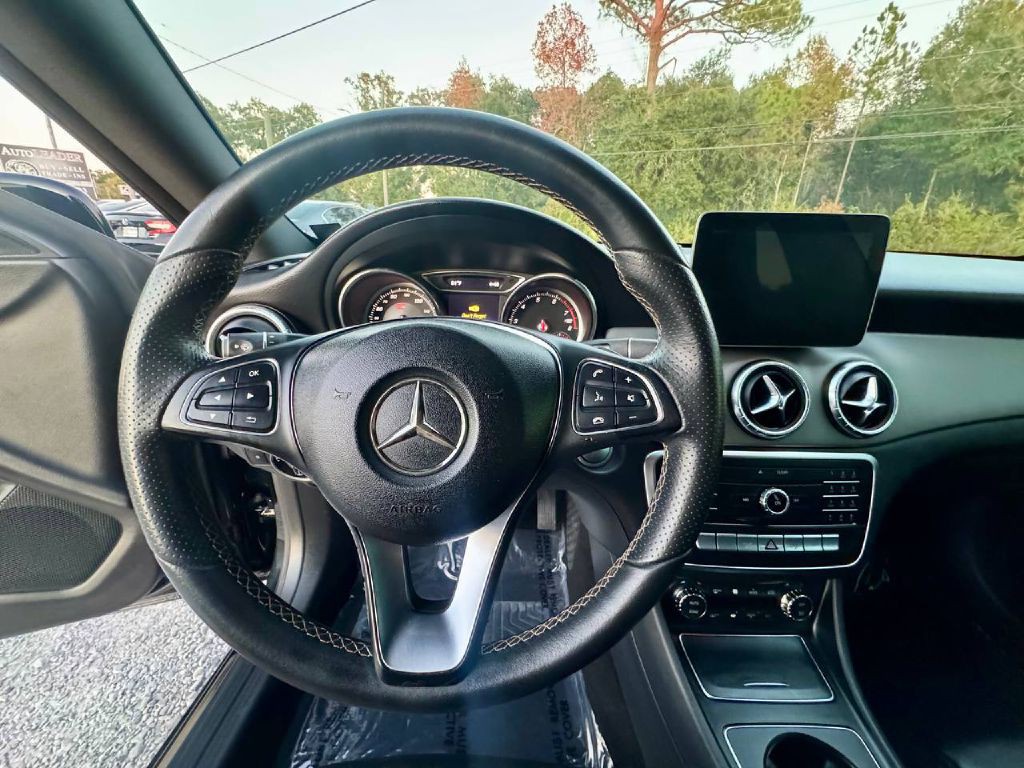 2018 Mercedes-Benz CLA-Class Image 15