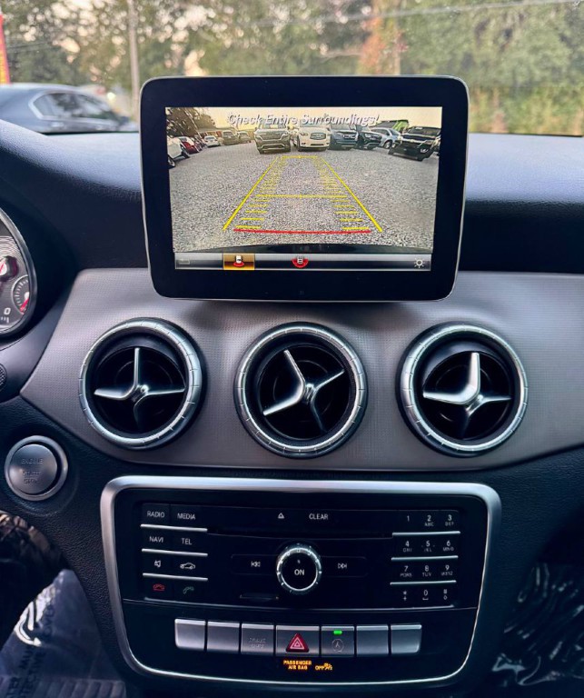 2018 Mercedes-Benz CLA-Class Image 18