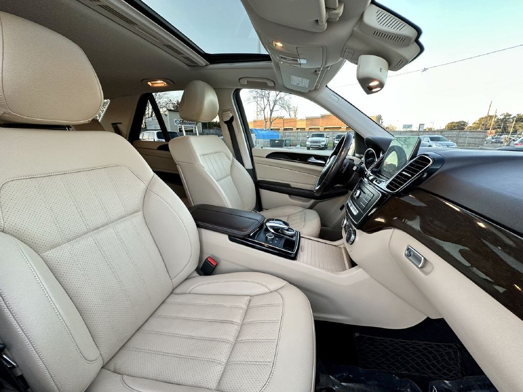 2017 Mercedes-Benz GLE-Class Image 12