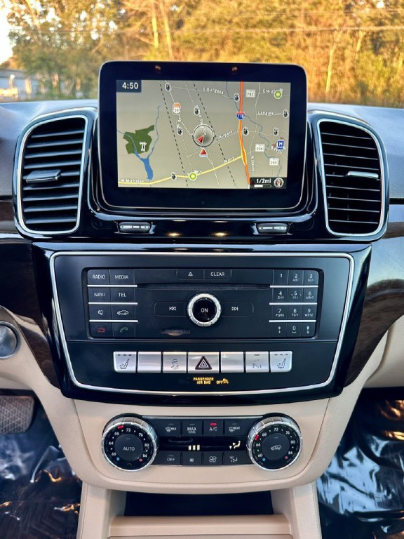 2017 Mercedes-Benz GLE-Class Image 16