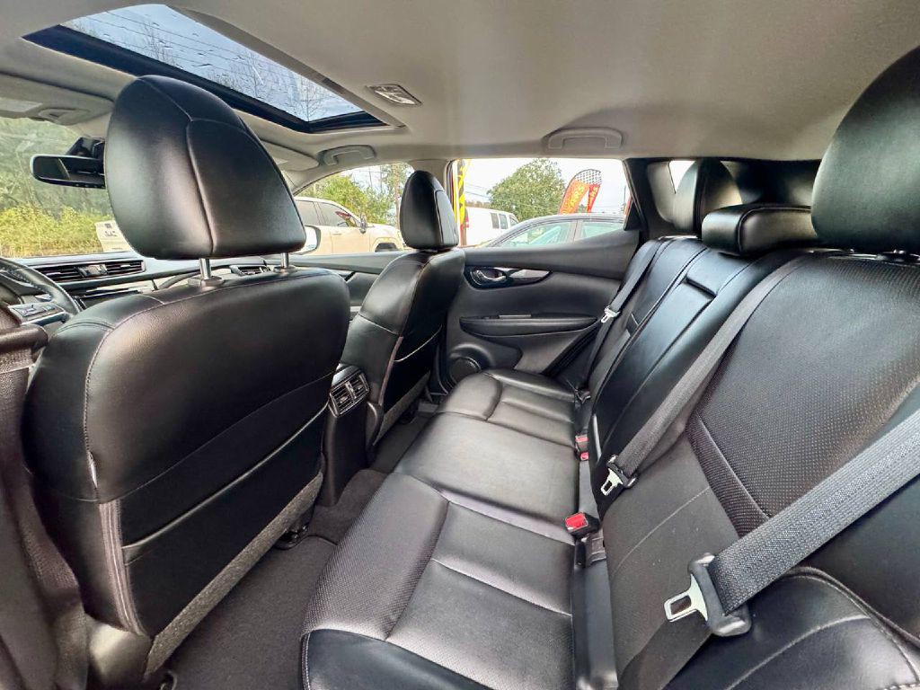 2022 Nissan Rogue Image 10