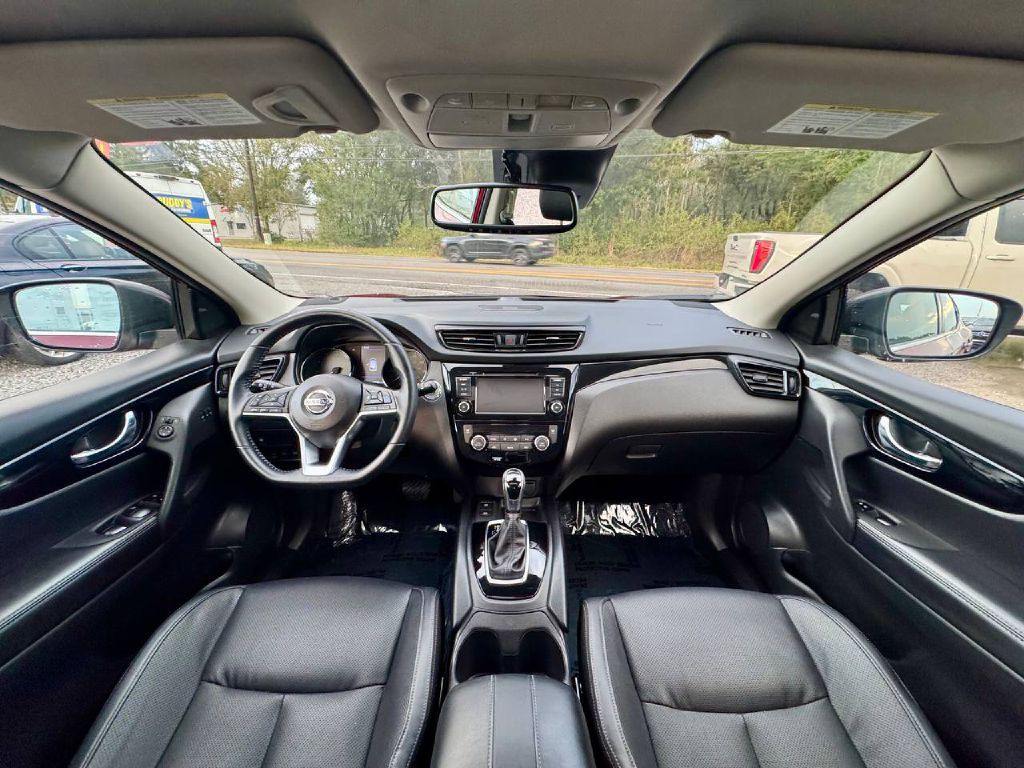 2022 Nissan Rogue Image 11