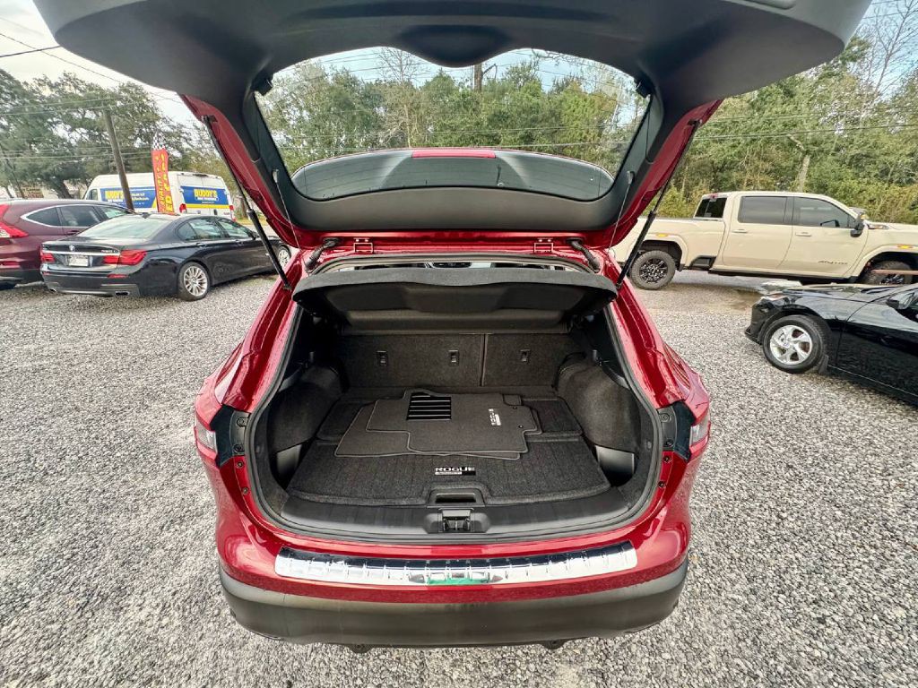 2022 Nissan Rogue Image 12