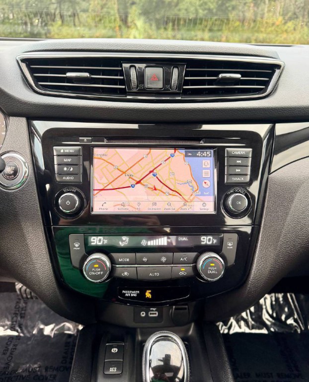 2022 Nissan Rogue Image 17