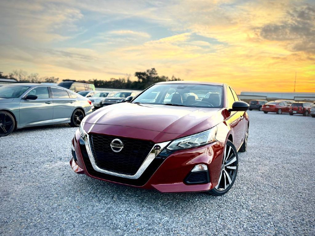 2021 Nissan Altima Image 1
