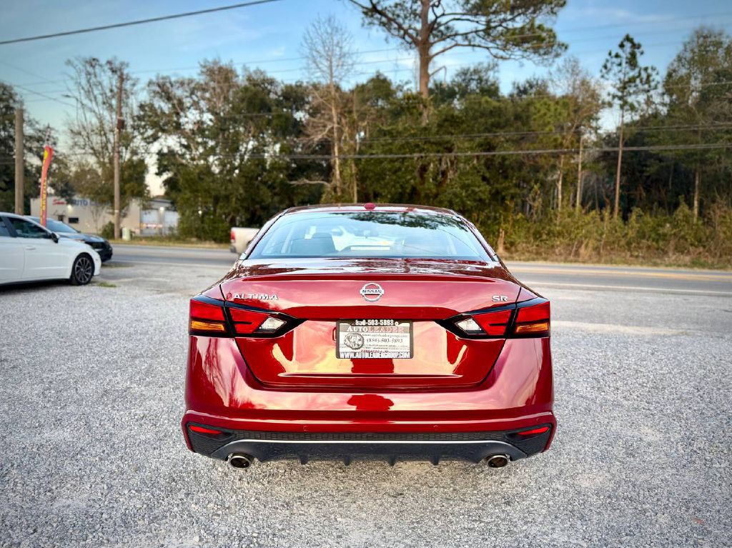 2021 Nissan Altima Image 3