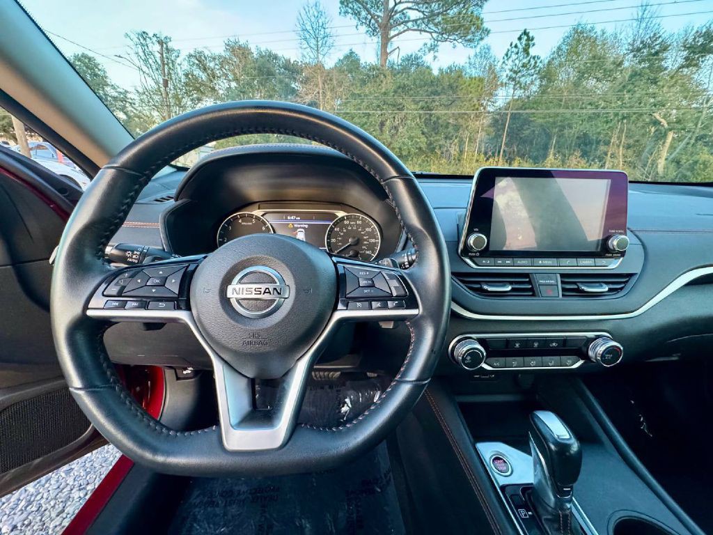 2021 Nissan Altima Image 14