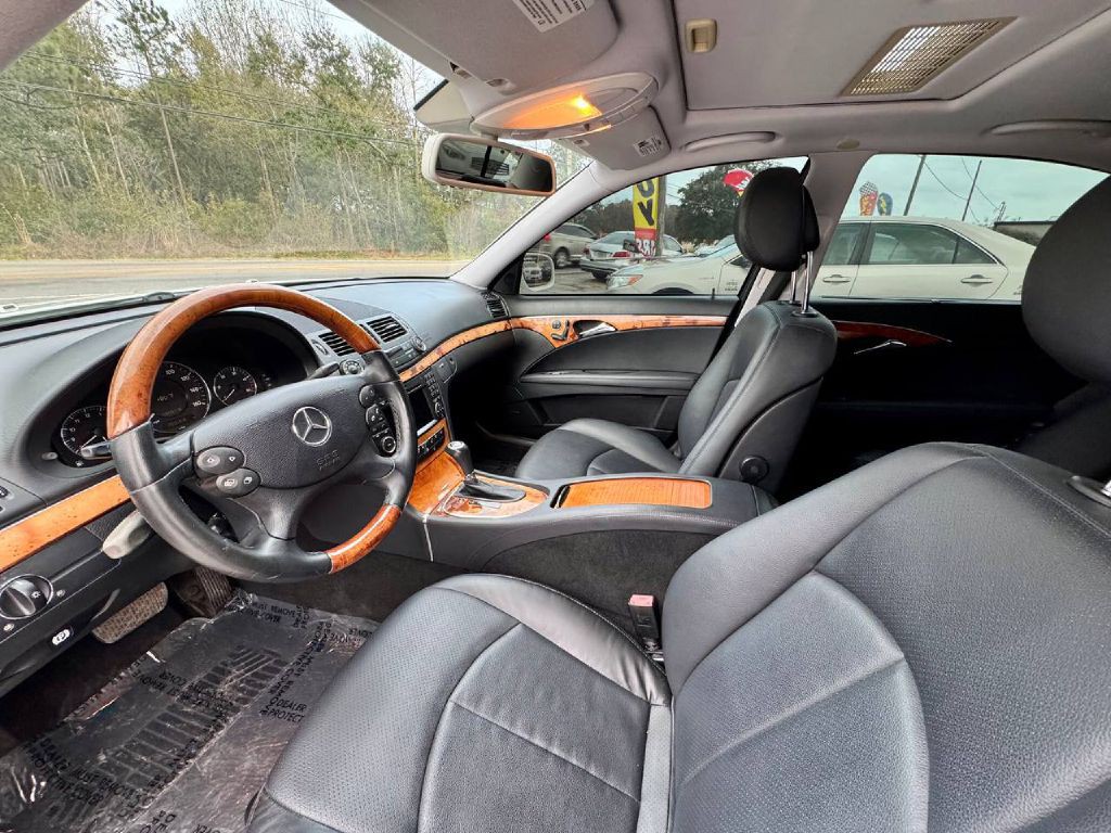 2009 Mercedes-Benz E-Class Image 8