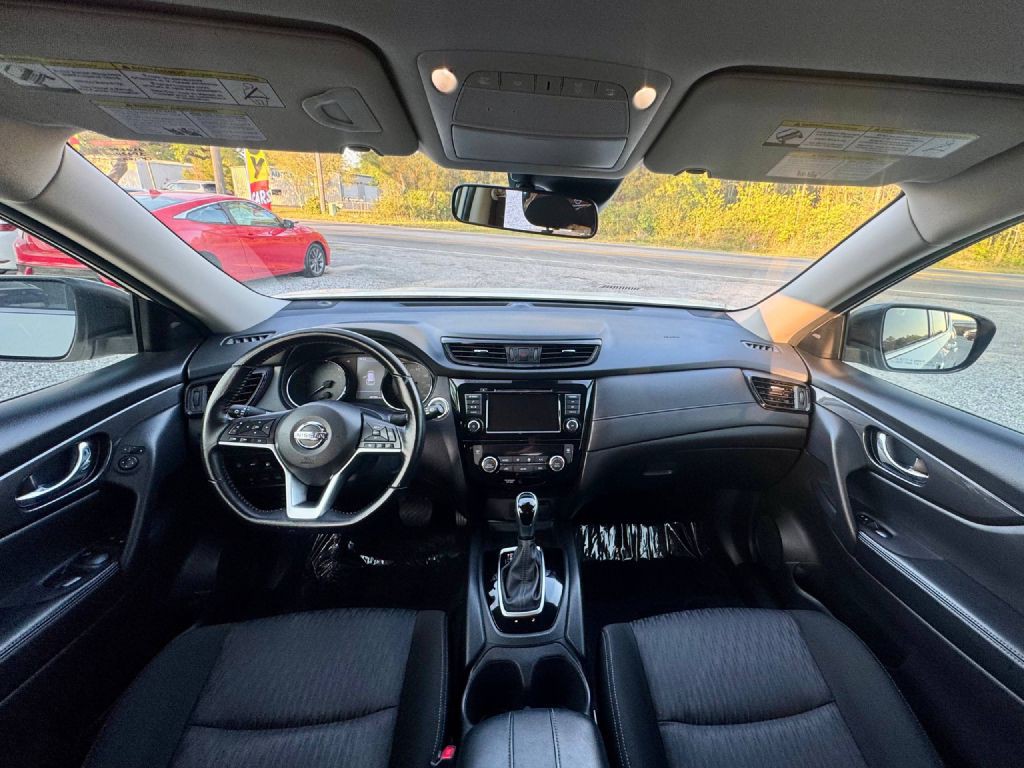 2020 Nissan Rogue Image 11