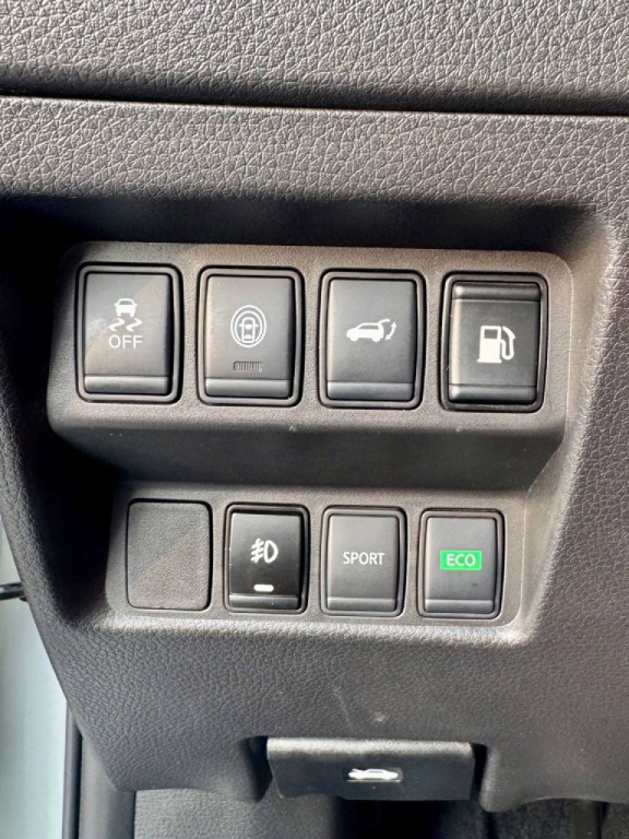 2020 Nissan Rogue Image 16