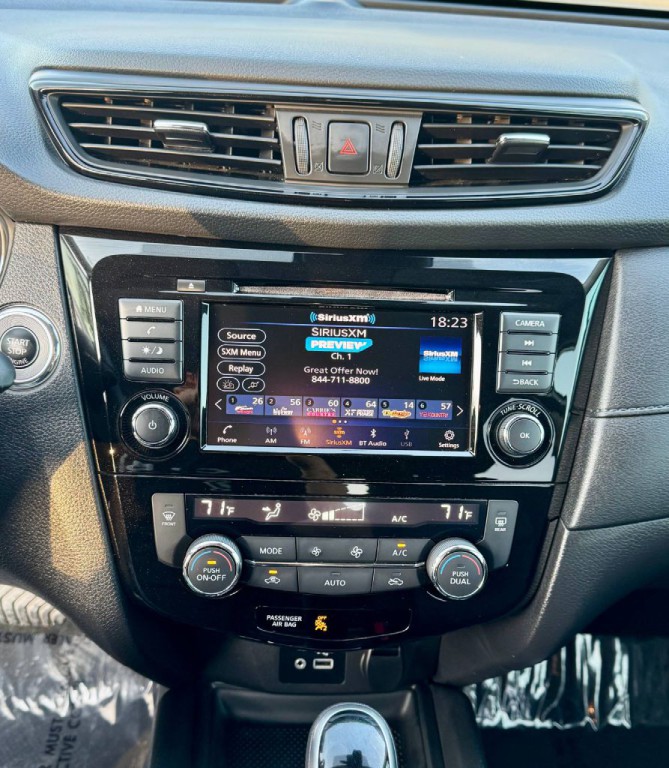 2020 Nissan Rogue Image 17