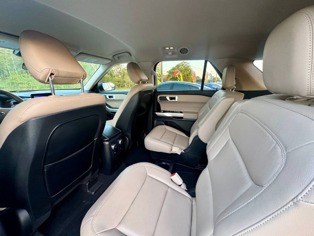 2020 Ford Explorer Image 10