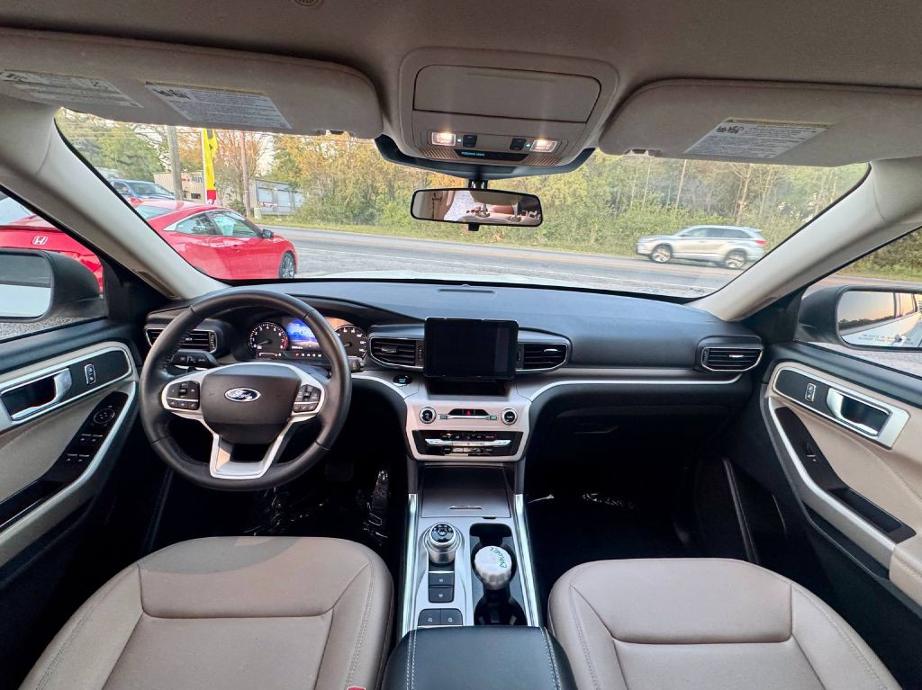 2020 Ford Explorer Image 12