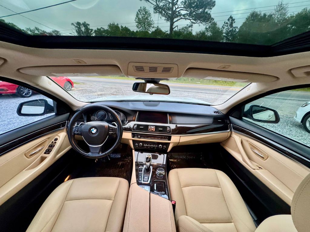 2016 BMW 5 Series Image 10