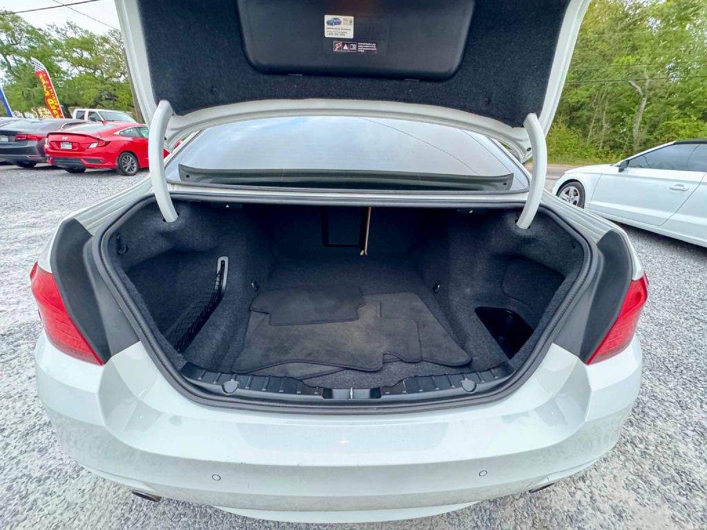 2016 BMW 5 Series Image 11