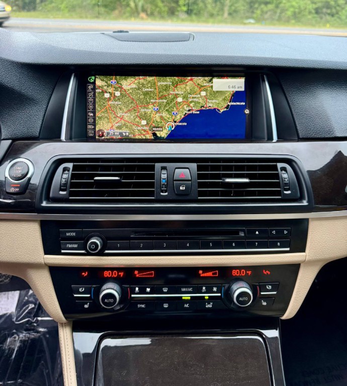 2016 BMW 5 Series Image 15