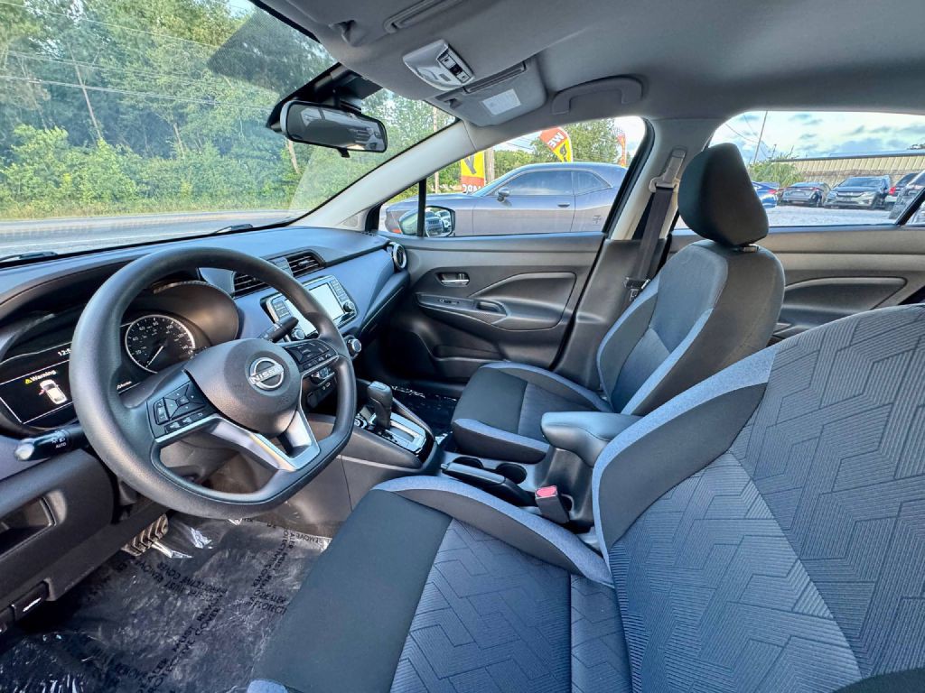 2024 Nissan Versa Image 9