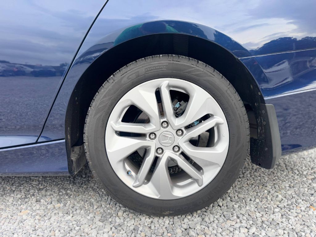 2020 Honda Accord Image 7