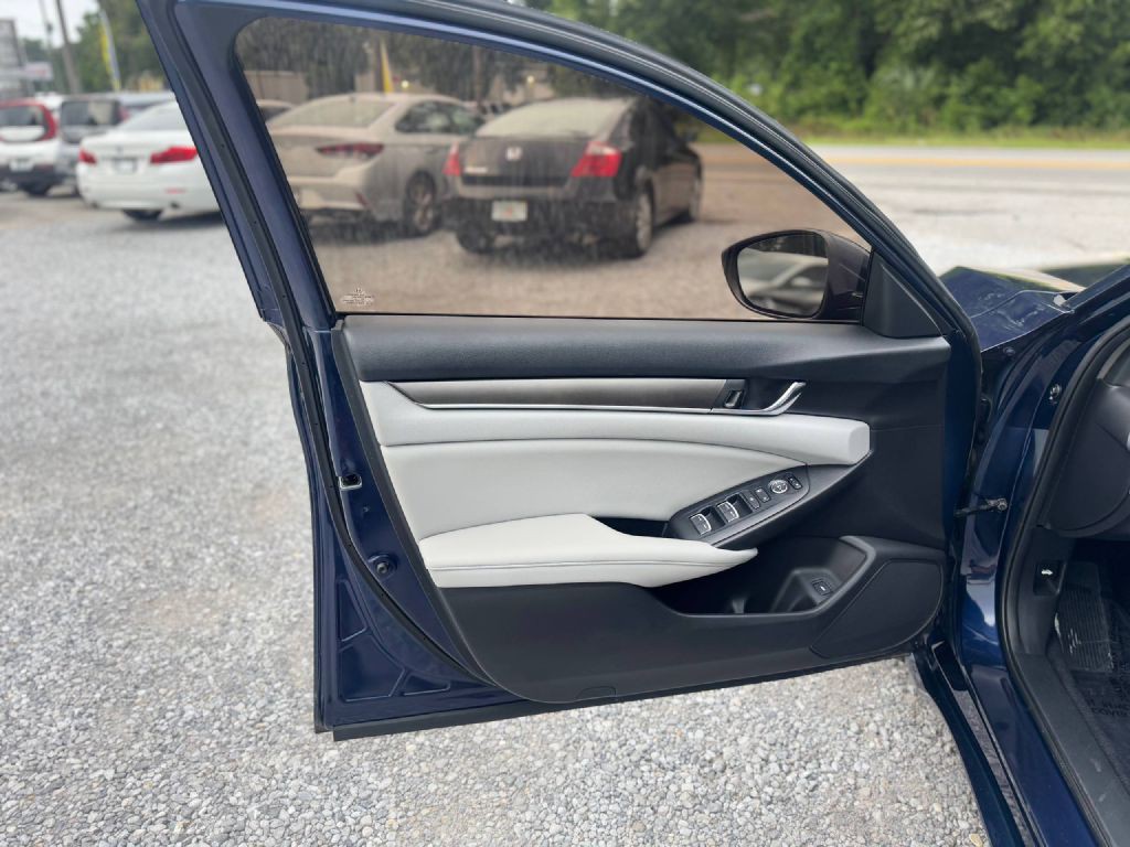 2020 Honda Accord Image 8