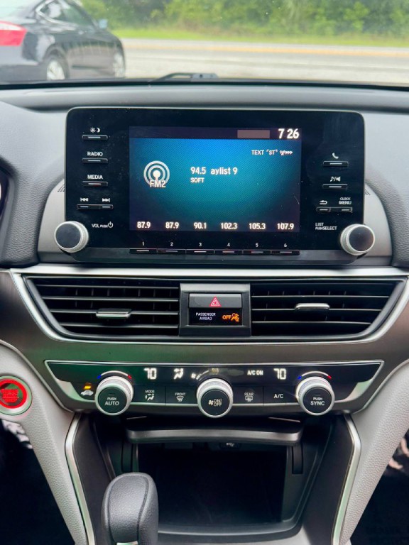 2020 Honda Accord Image 17