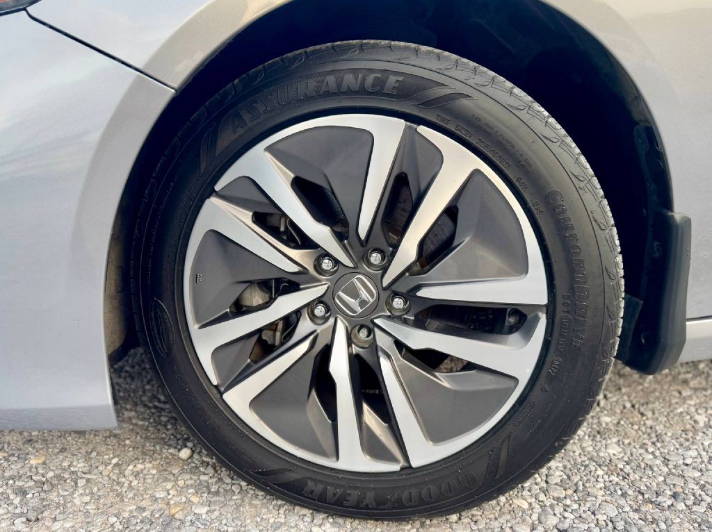 2019 Honda Accord Image 7