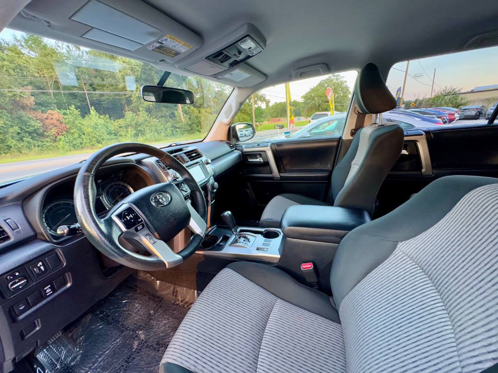 2018 Toyota 4Runner Image 9