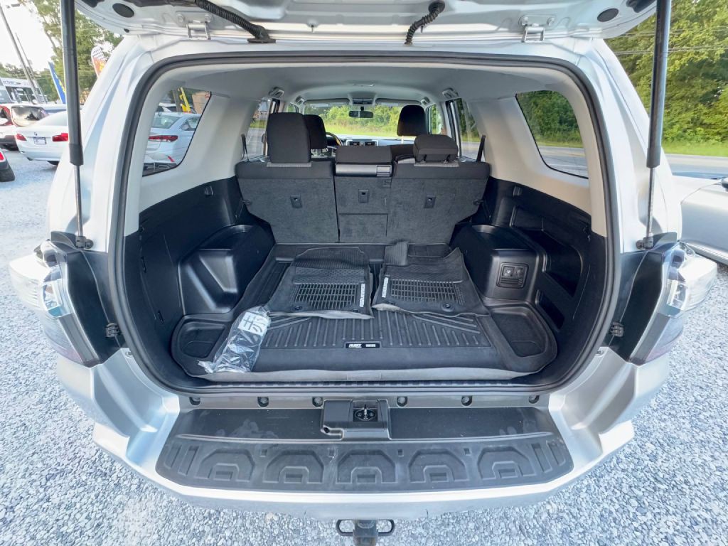 2018 Toyota 4Runner Image 12