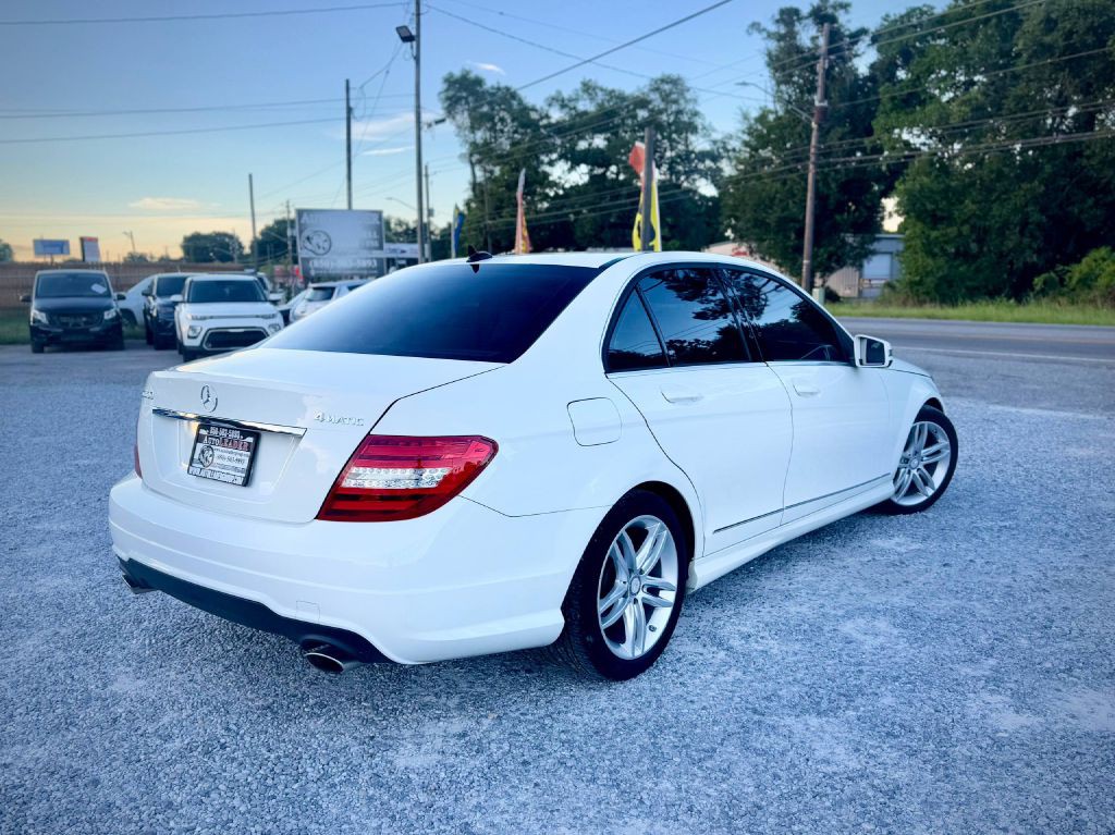 2012 Mercedes-Benz C-Class Image 4