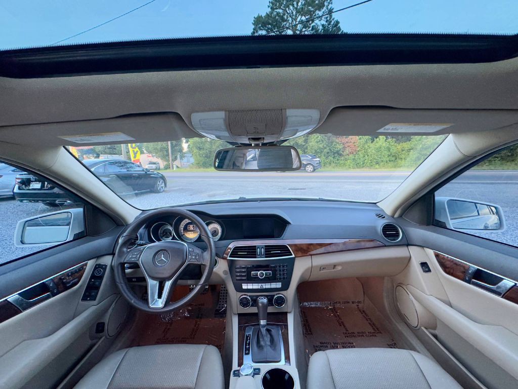 2012 Mercedes-Benz C-Class Image 11