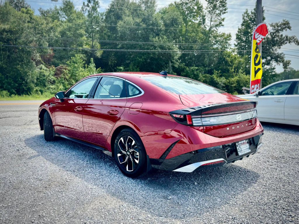 2025 Hyundai Sonata Image 2