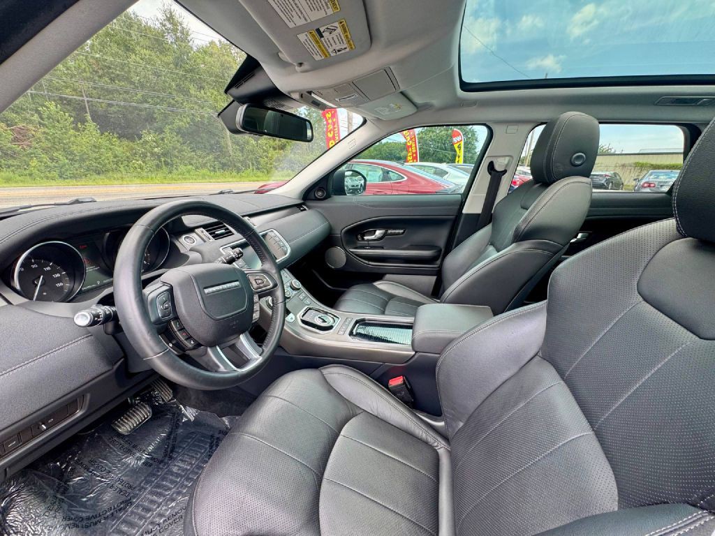 2019 Land Rover Range Rover Evoque Image 8