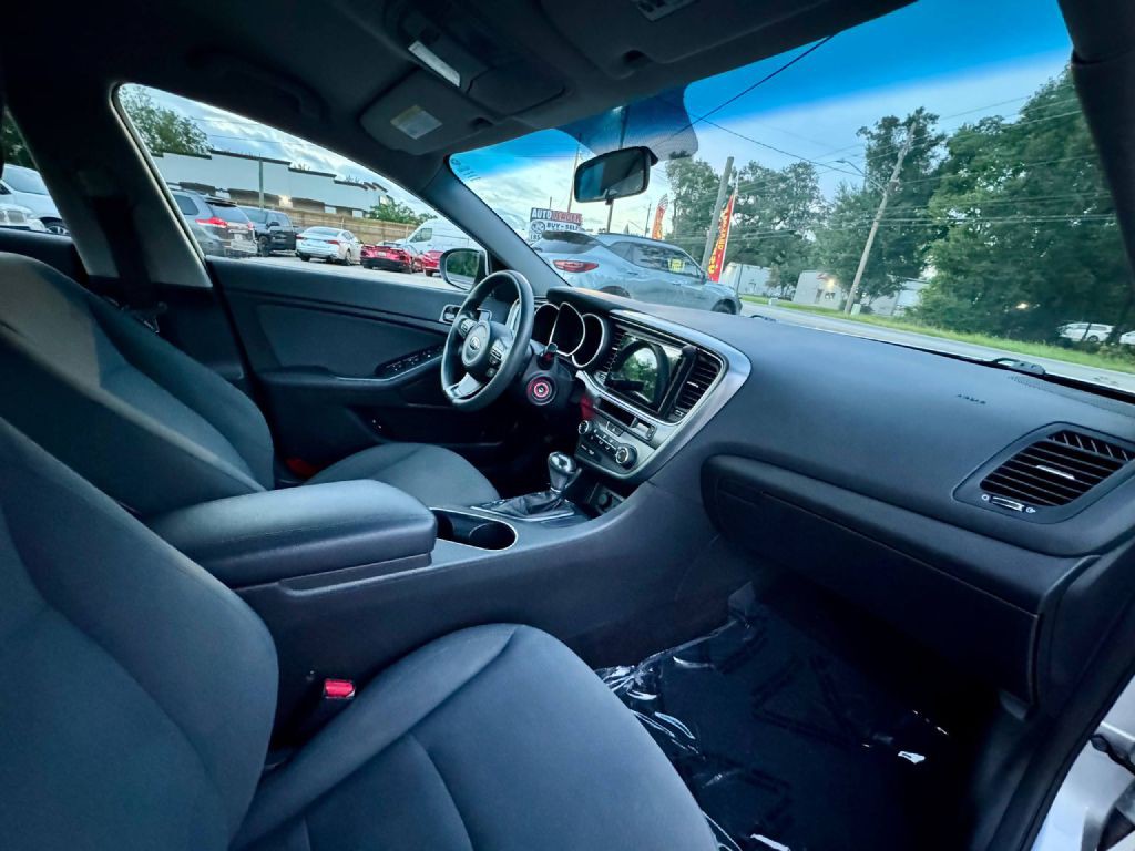 2015 Kia Optima Image 12