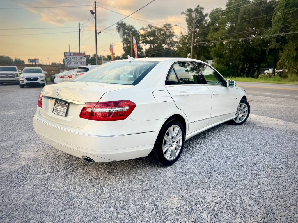 2012 Mercedes-Benz E-Class Image 4