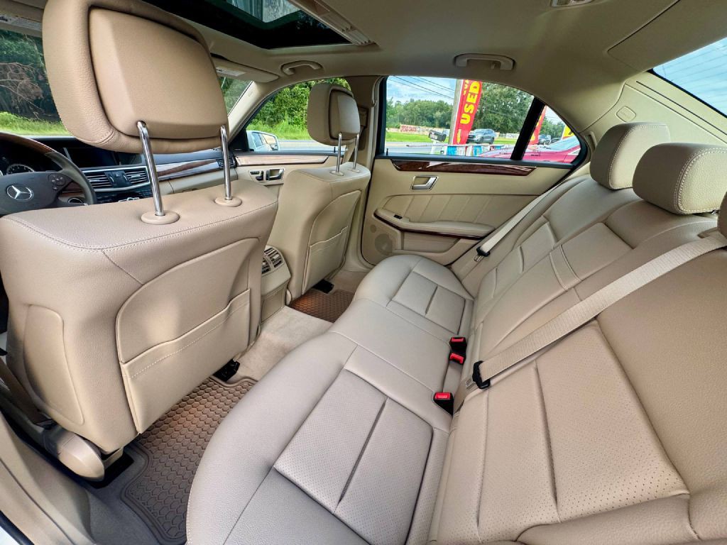 2012 Mercedes-Benz E-Class Image 10