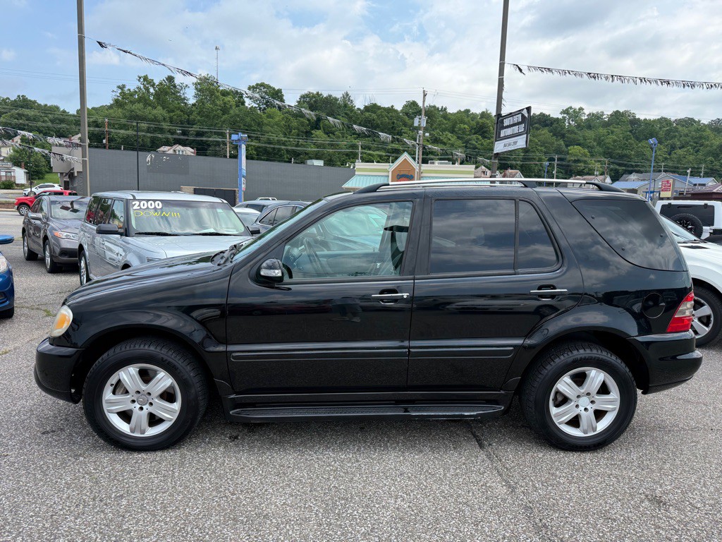 2005 Mercedes-Benz M-Class Image 12