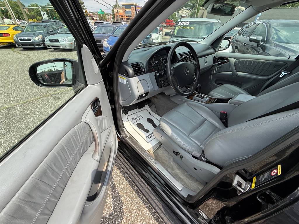 2005 Mercedes-Benz M-Class Image 15