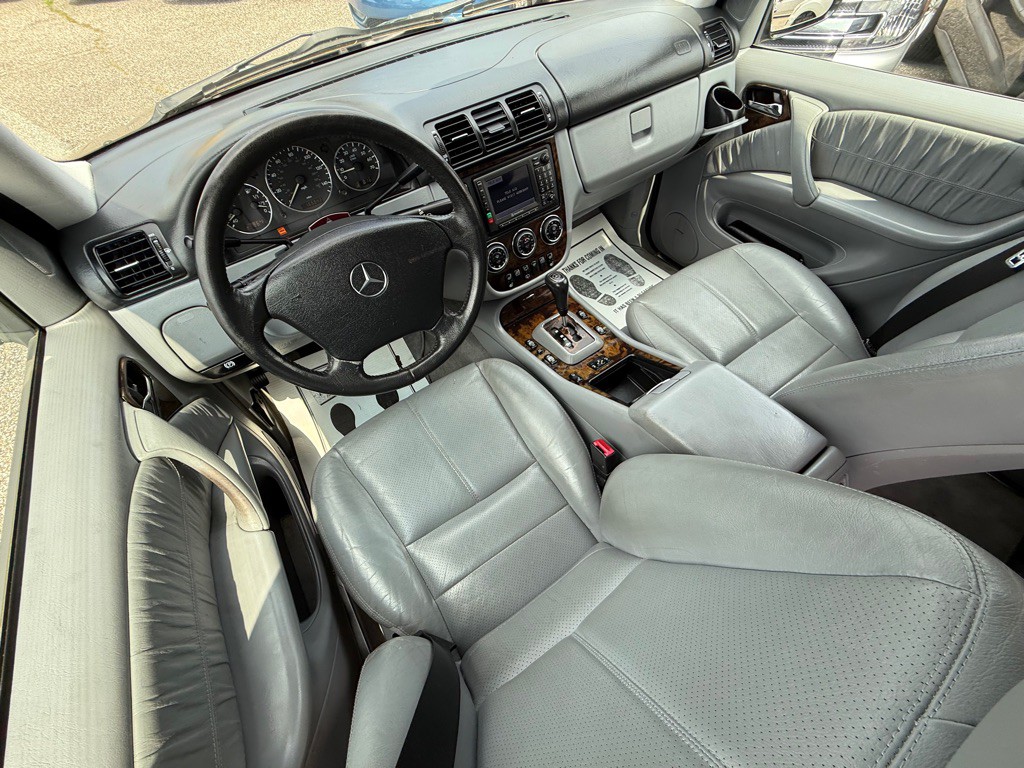 2005 Mercedes-Benz M-Class Image 18